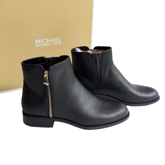 NEW Michael Kors BRITT ANKLE BOOT Womens 9.5 Black Bootie Gold Zip Flat Shoe Box - Picture 3 of 14